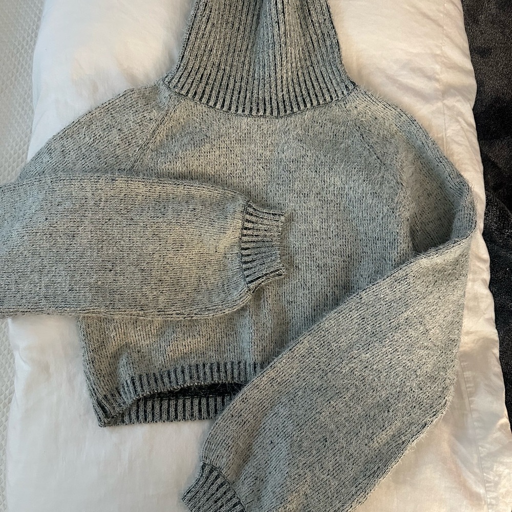 Altar'd State Heather Gray Turtleneck Sweater